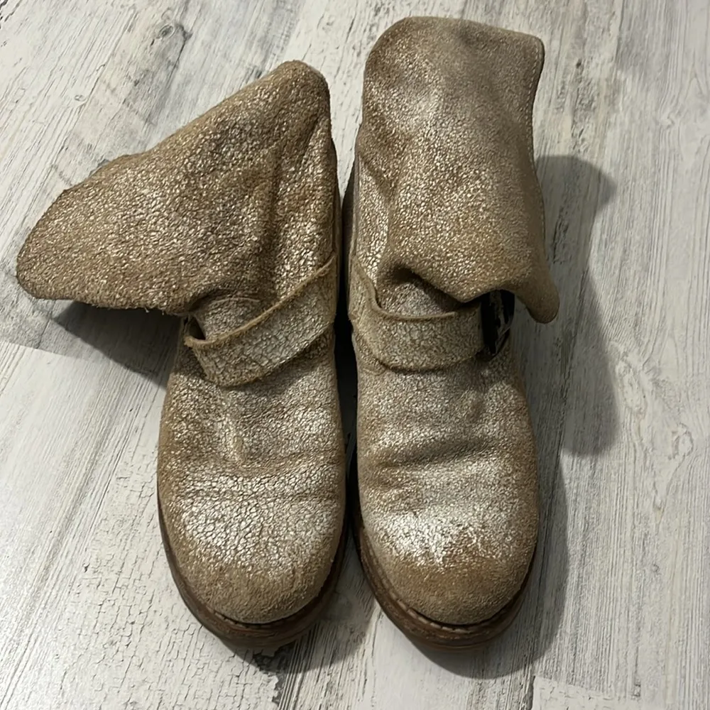 Frye Veronica Short Boot Leather Slip on Boots Size 6 - Image 9