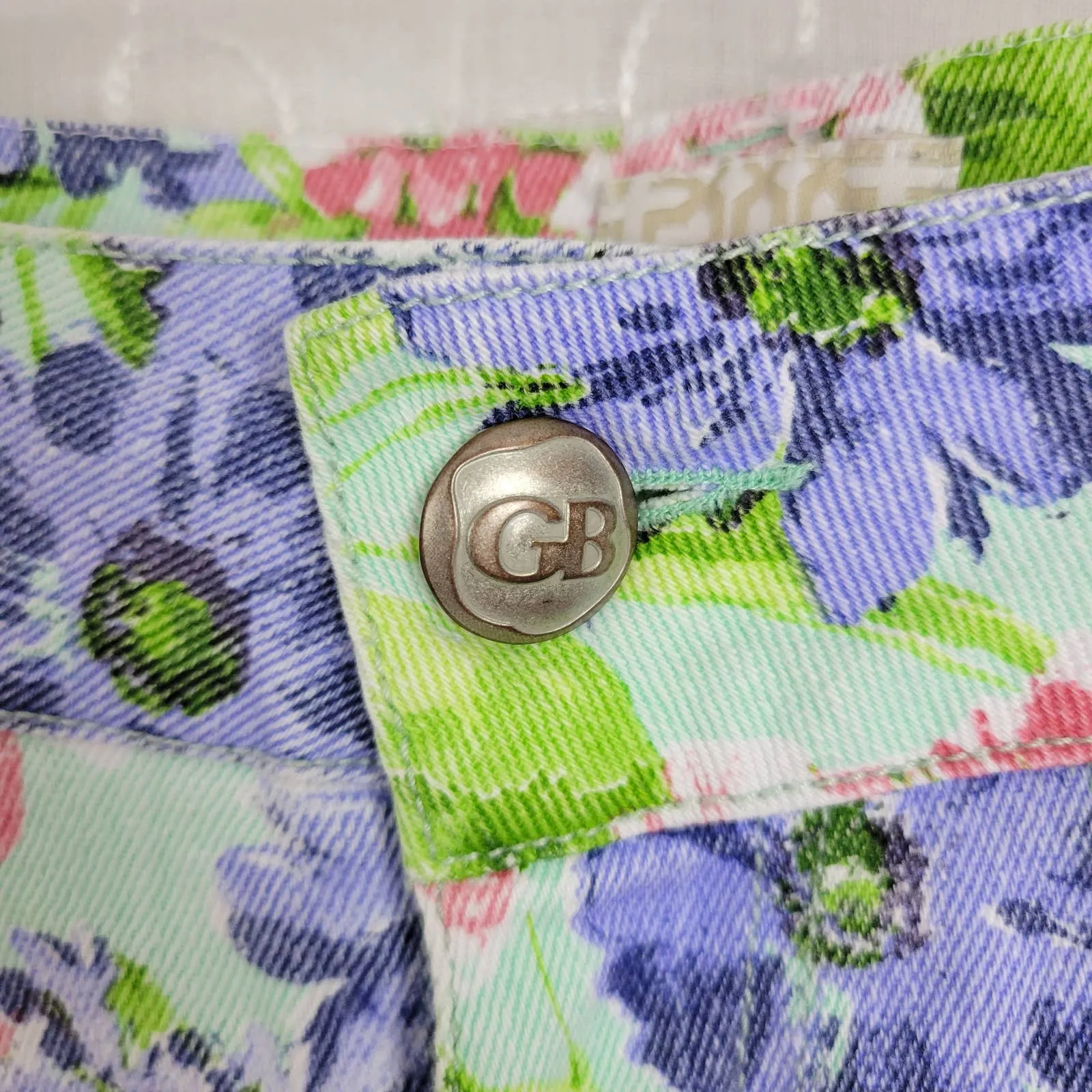 GB Womens Jean Shorts Size‎ 7 Multicolor Floral Button/Zip Closure Cutout Denim - Image 4