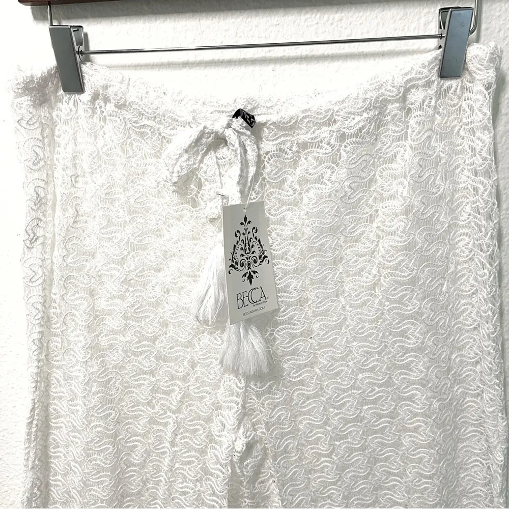 Becca  Split Leg Crochet swimsuit Cover-up Pants size L NWT - Image 3