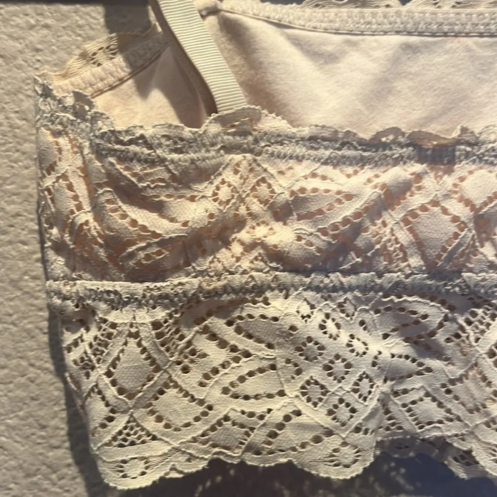Aerie Women’s Cream Colored Bralette Top Lace Eyelet Size XS - Image 7