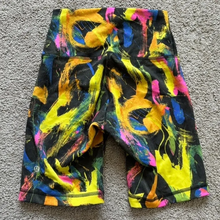 Lululemon Wunder Train Contour Fit High Rise Short 8" Sz 4 Undertone Black Multi - Image 2