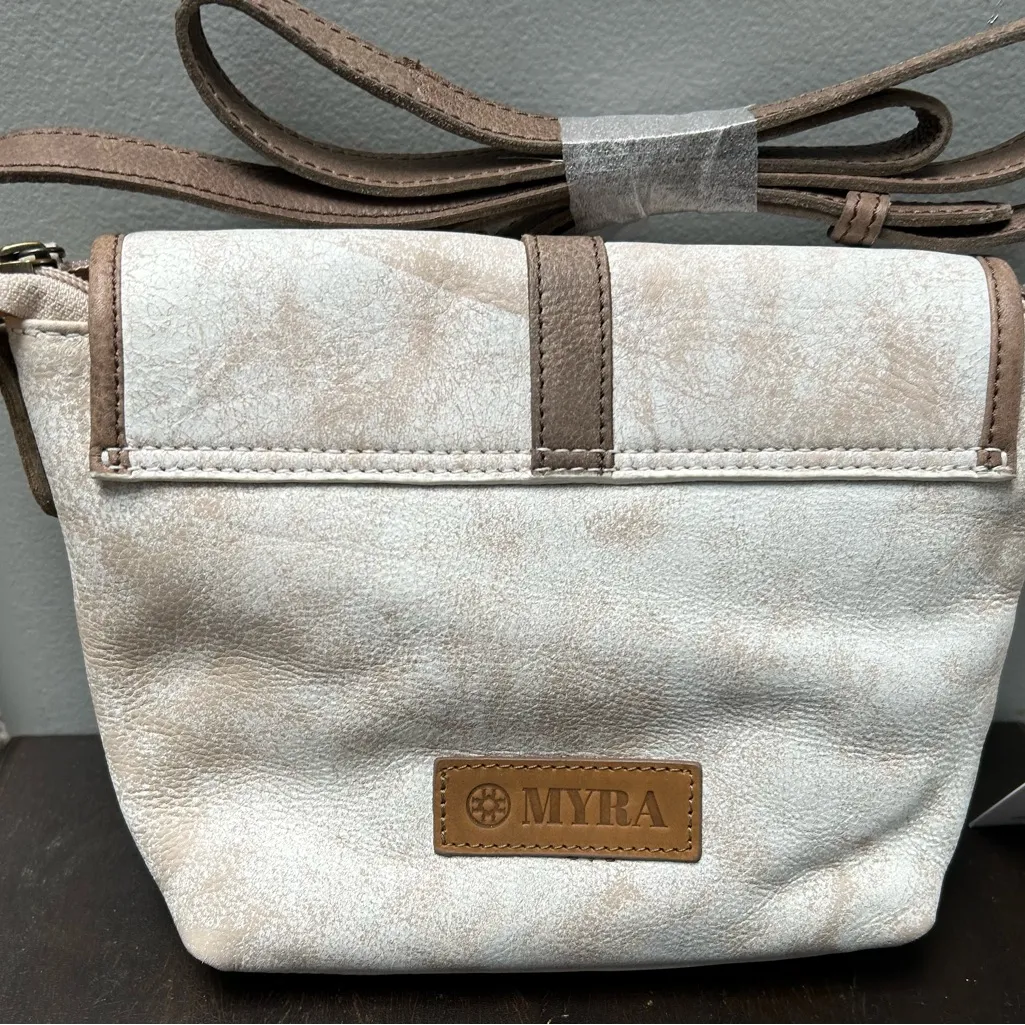 NWT Myra Bag Stylish Cream and Brown Bag - Image 4