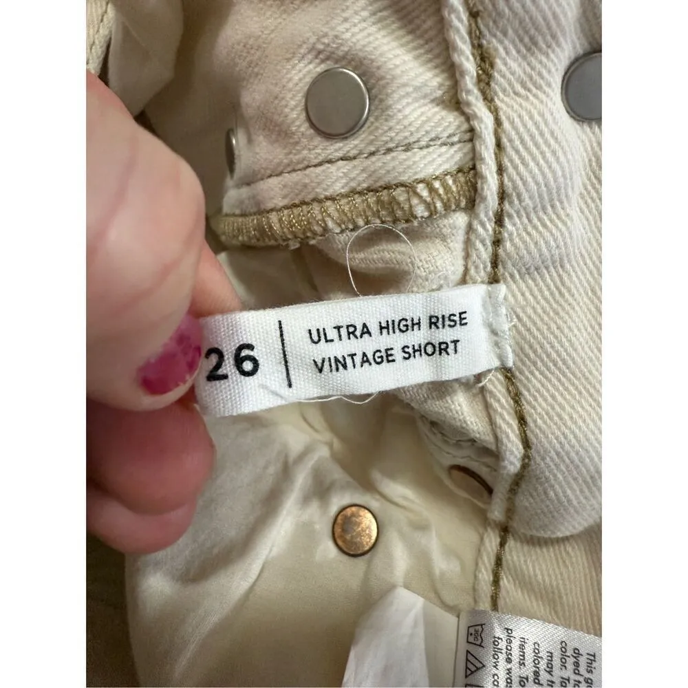 PacSun Daisy Embroidered Ultra High Waisted Vintage Denim Shorts Sz 26 - Image 6