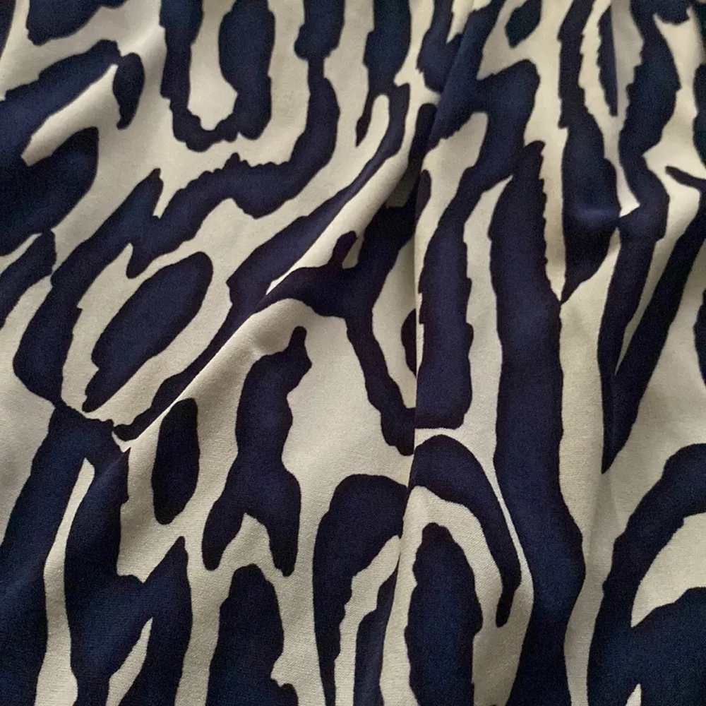 INC International Concepts Bali Batik sleeveless banded mini dress, size small - Image 2