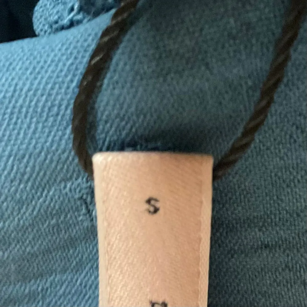 New! BCBGeneration‎ Women's Long Sleeve Surplice Top Size Small Smocked Waist - Image 10