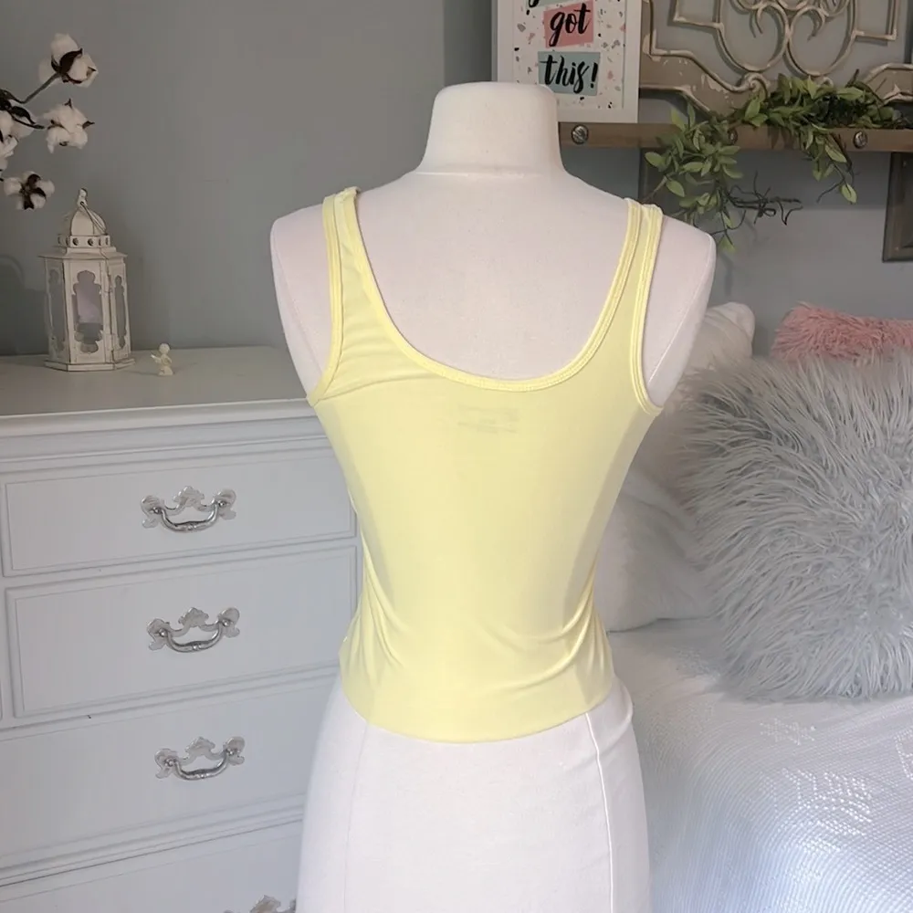 Ultra Soft Cropped Tank Yellow Pastel Stretchy Top Womens XS - Image 7