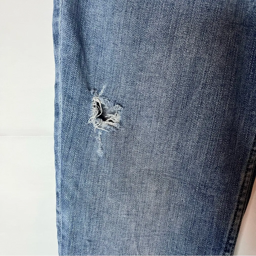 Silver Jeans Women's Straight Leg in Blue - Image 5