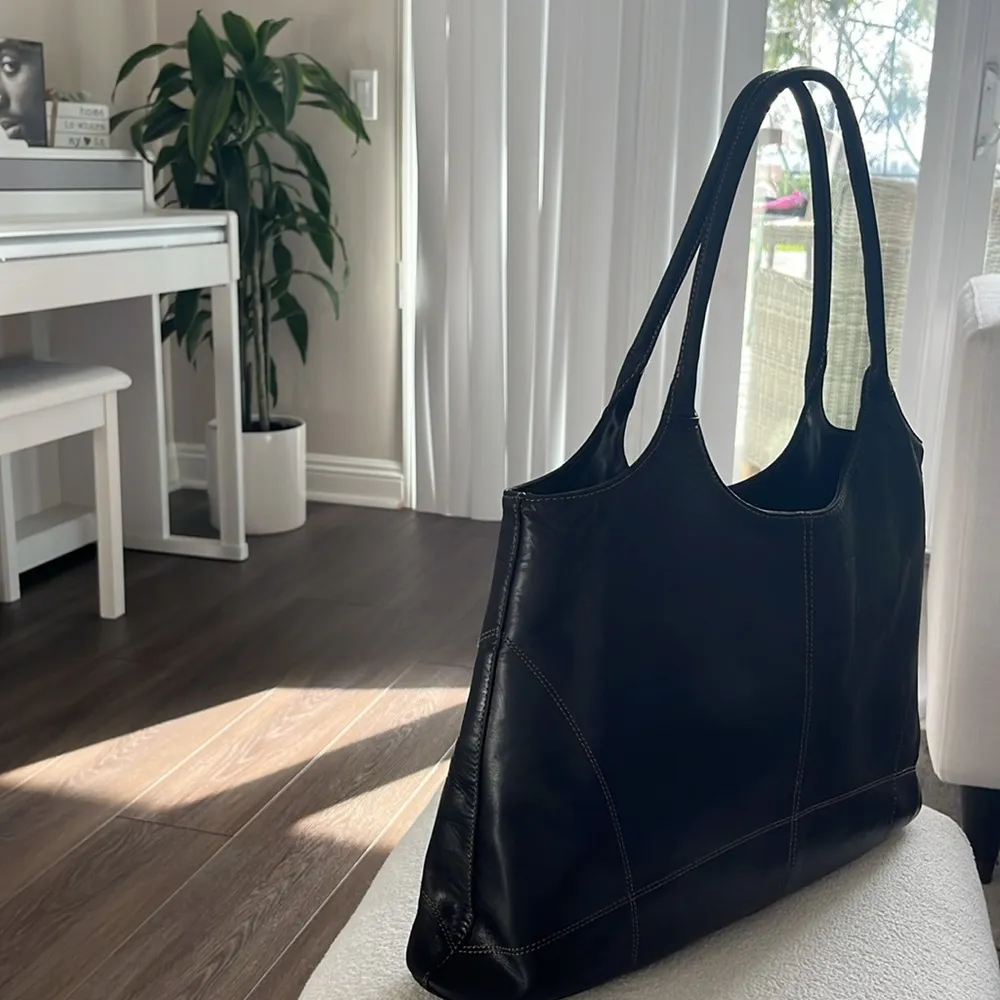 Black Full Lamb Skin leather Women Shoulder bag. - Image 4