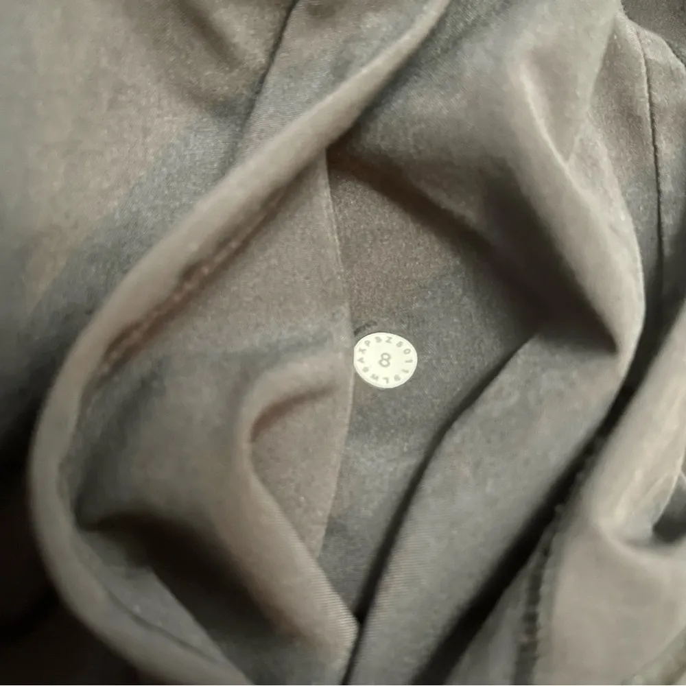 Lululemon Women’s Windbreaker Pants - Image 4