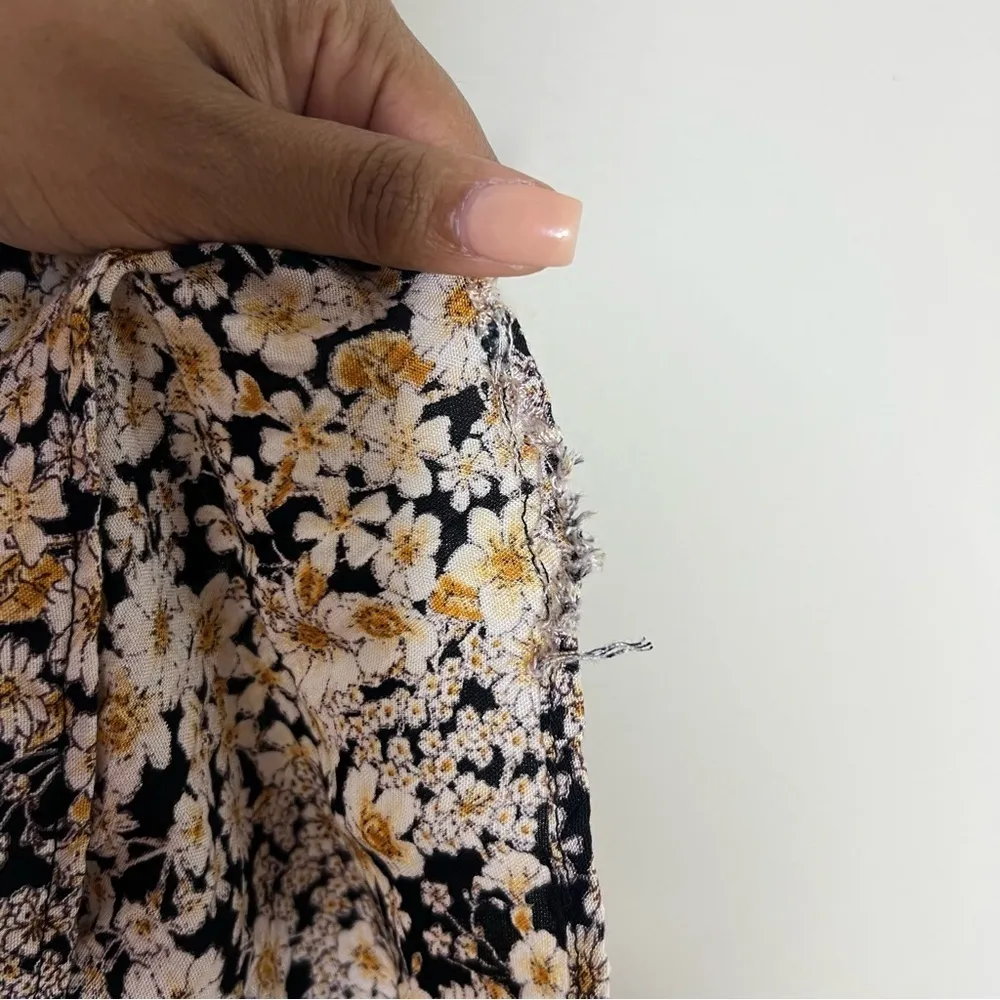 Patrons of Peace Womens Size XS‎ Floral Print Off The Shoulder Tie Front Blouse - Image 6