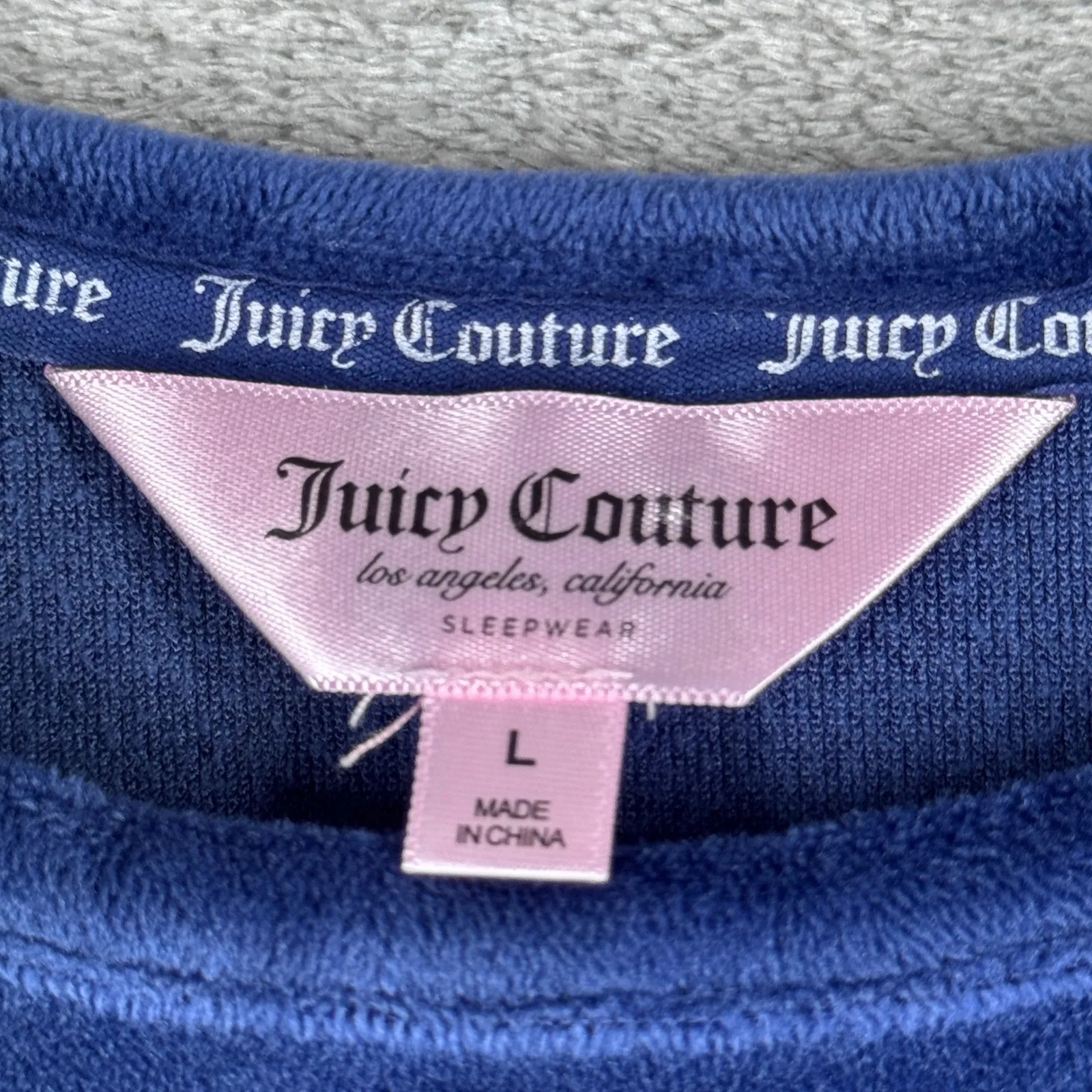 Juicy Couture Velour Top Womens L Navy Rhinestone‎ Logo Long Sleeve Y2K Lounge - Image 6