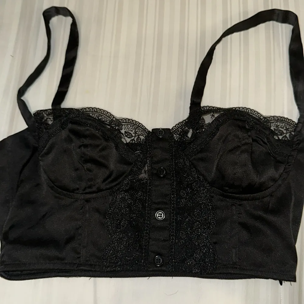 Princess Polly satin lace top. - Image 2