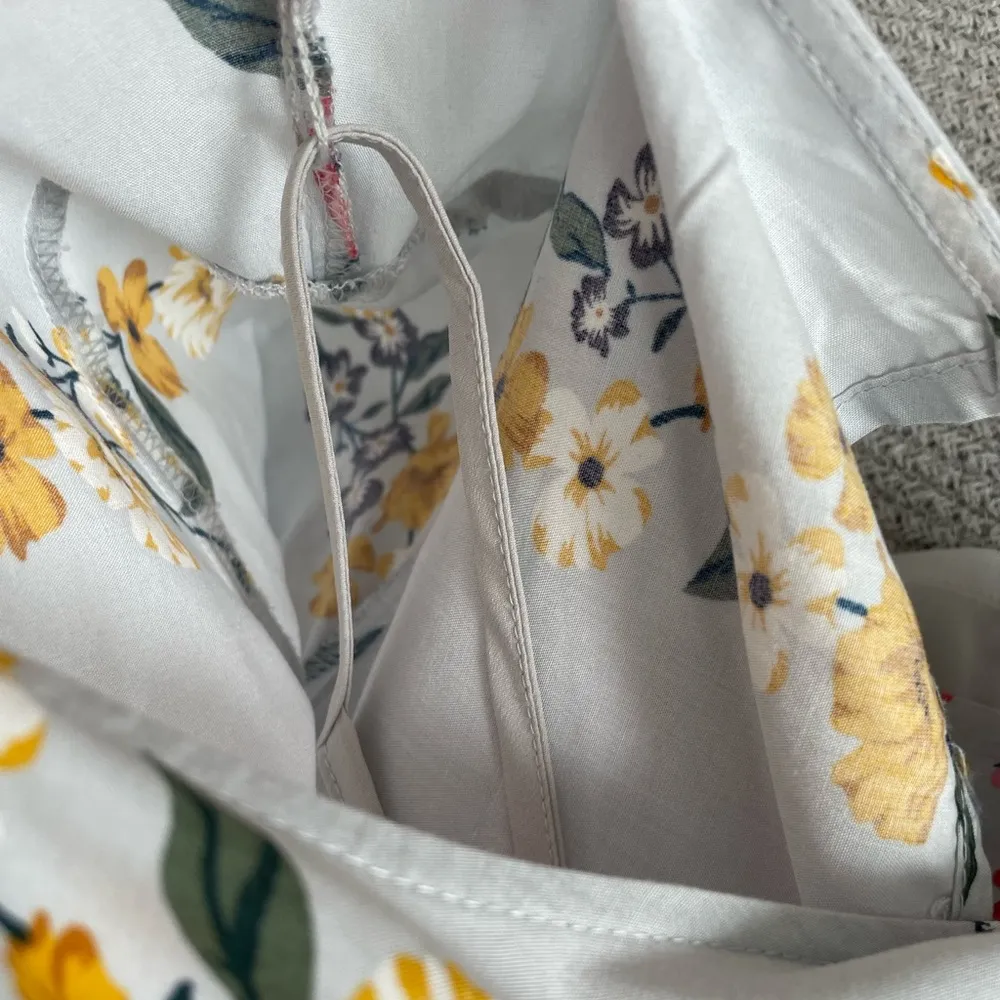 Old Navy Powder Blue Red Floral Flare Sleeve Shift Dress Sz S NWT - Image 8