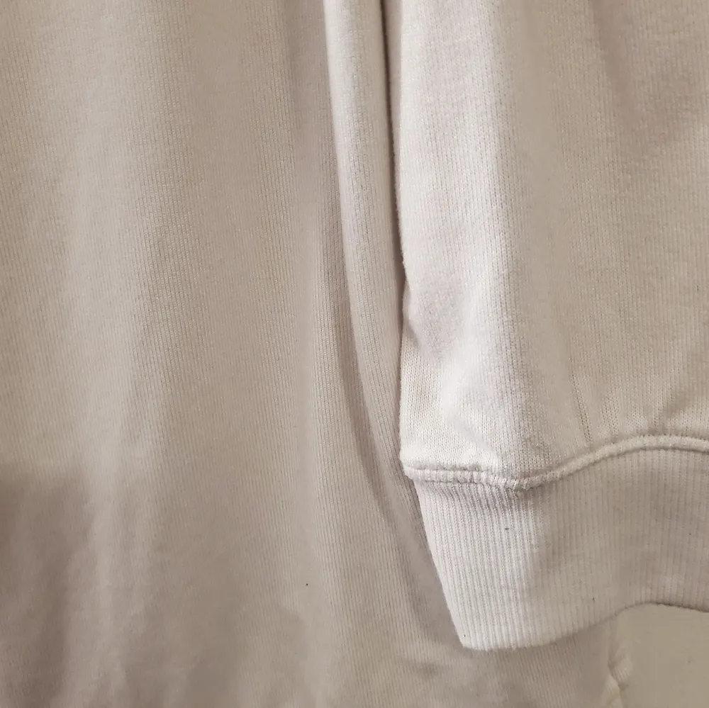 Secret Treasures Winter White Hacci Sleep Top XL - Image 9