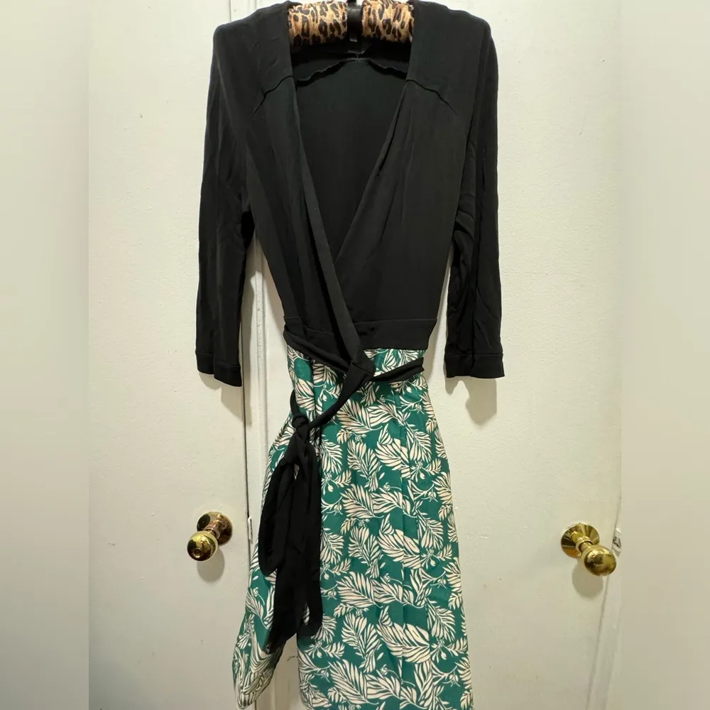 DVF Diane Von Furstenberg Jewel Wrap Dress SIZE:12 Arcadia Pine Black Green - Image 8