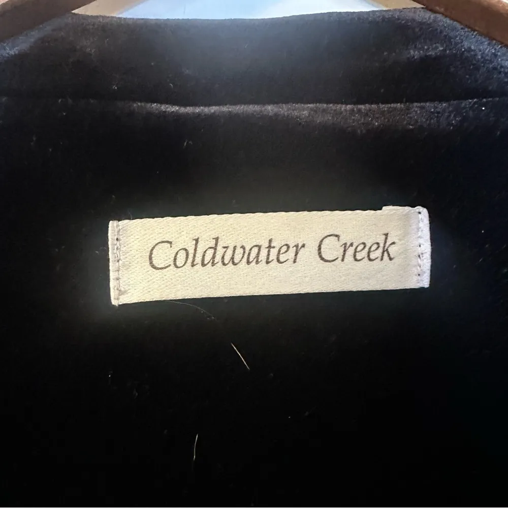 Coldwater Creek Black Velvet Collared Button Front Vest Size 8 - Image 3