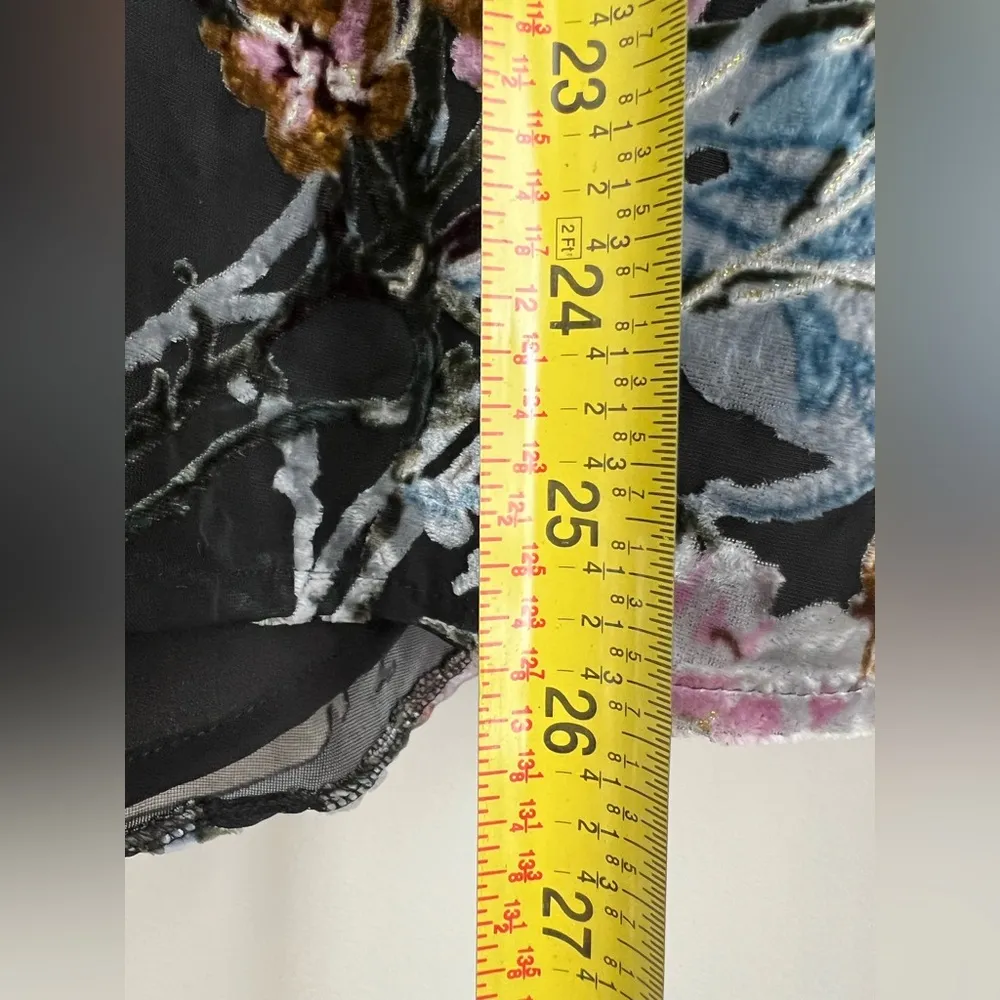 Anthropologie Yumi Kim Lexington top Timeless Burnout Velvet floral long sleeve - Image 8