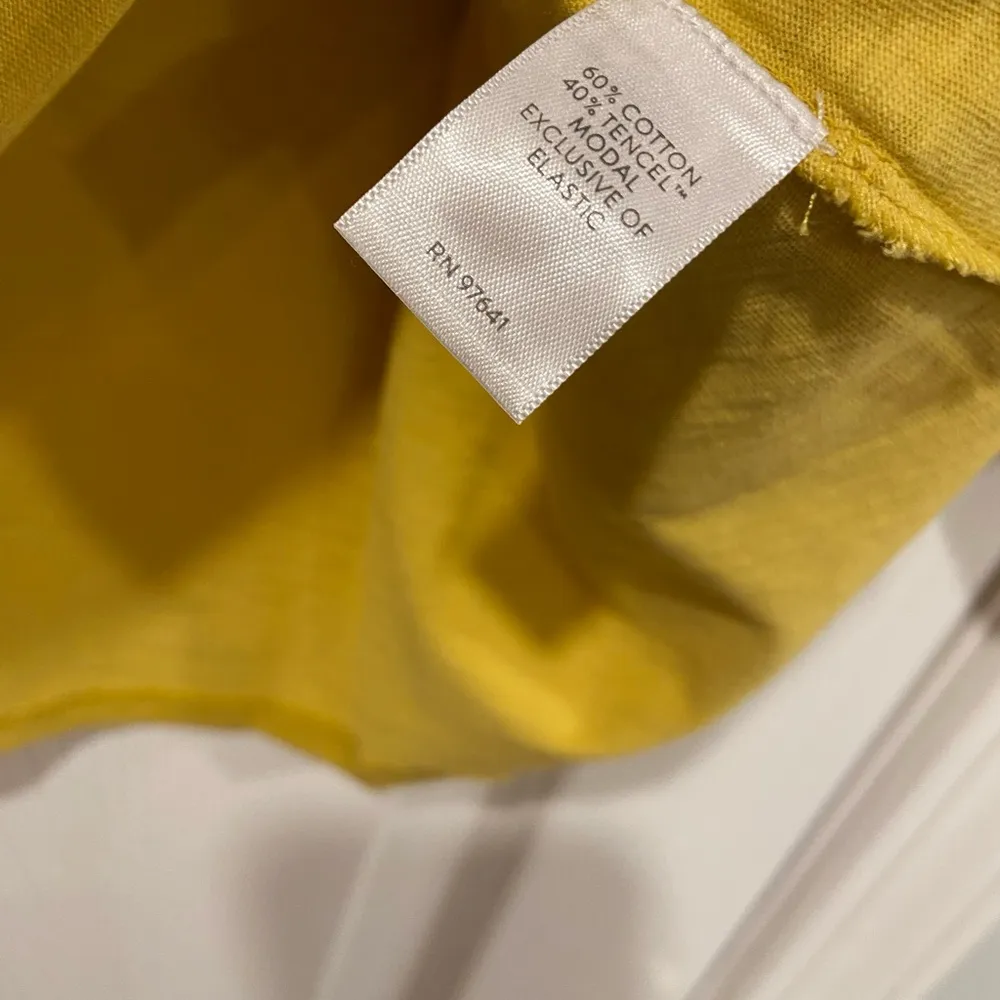 NWT J. Jill Size M Marigold Yellow 3/4 Smocked Sleeve Henley Top Pearl Buttons Gold Size M - Image 7