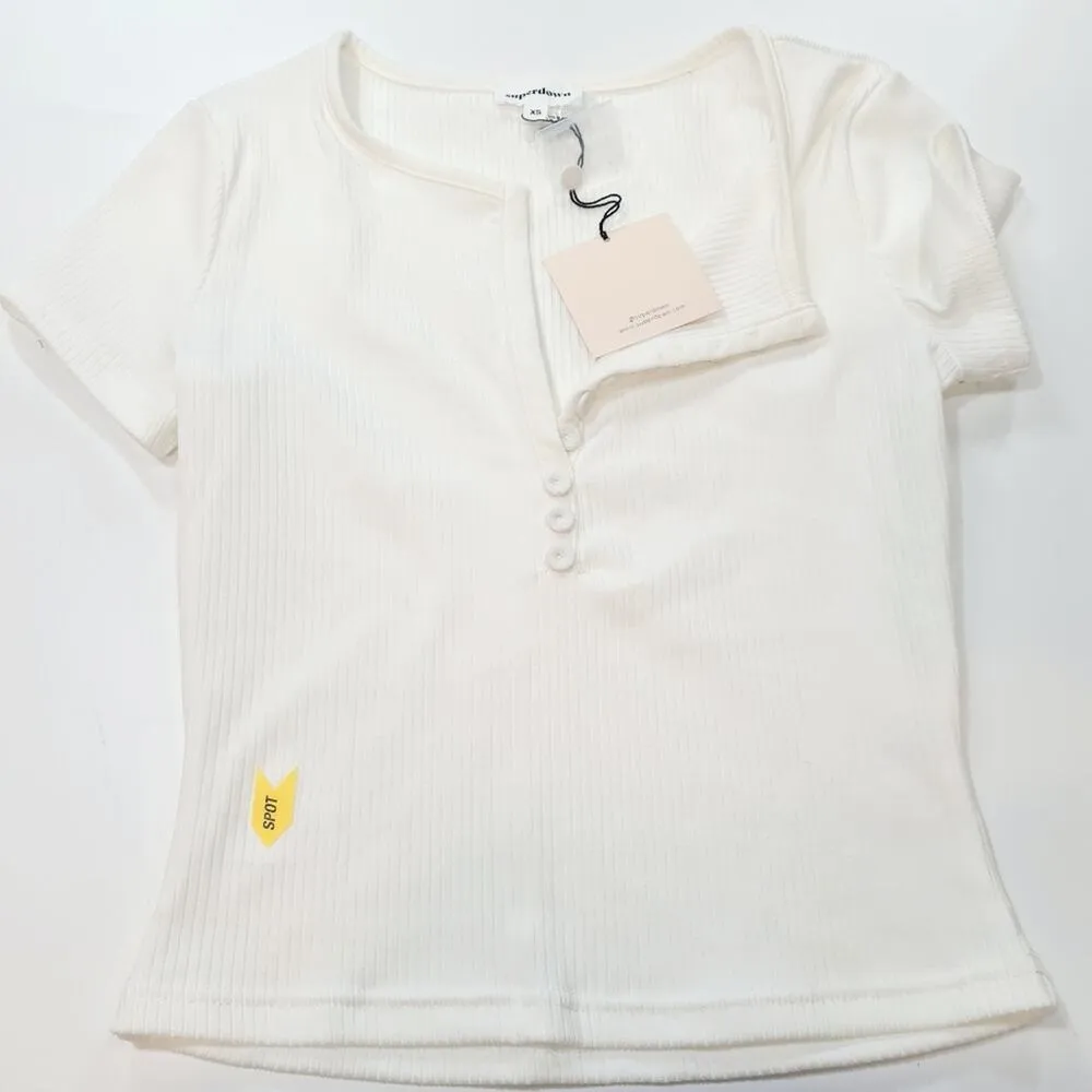 Superdown Jocelyn Button Tee in White XS - Image 9