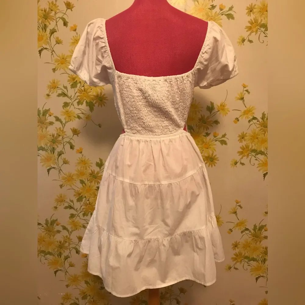 Cut out waist tiered mini dress in white size M - Image 4