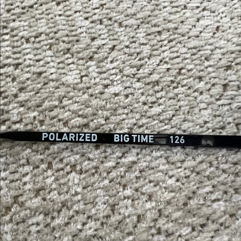 Quay Australia Bold Black Sunglasses frames - Image 7