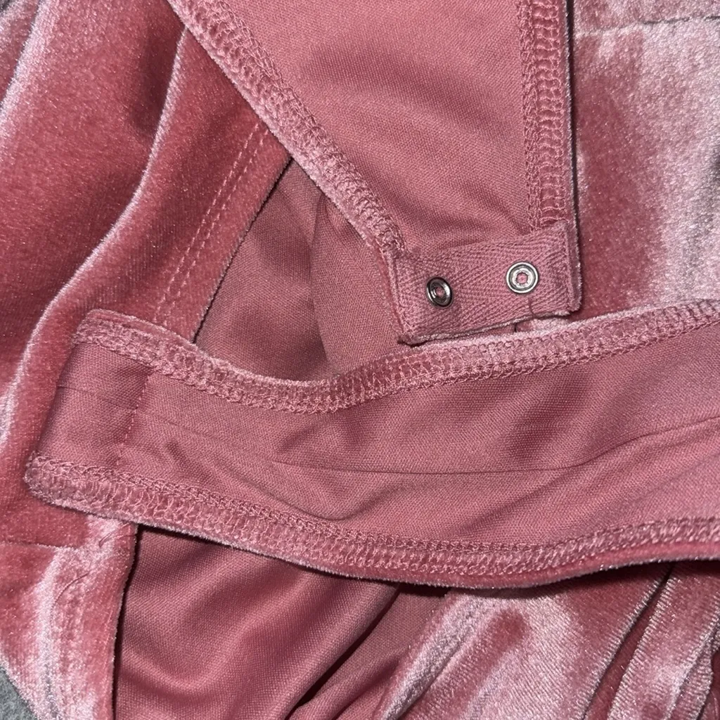 Wild Fable Soft Pink Velvet Bodysuit - Image 4