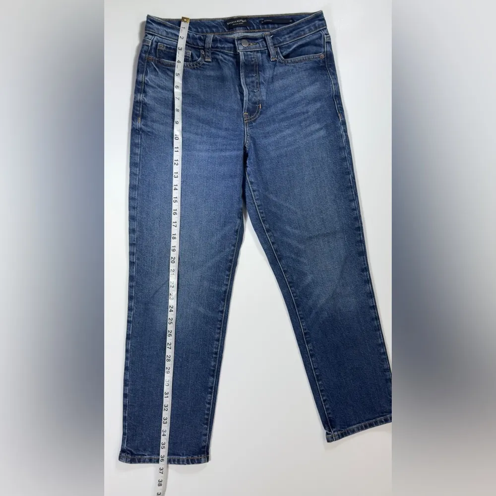 Banana Republic Blue Women’s Straight Jeans 👖
99% COTTON ✅ - Image 2