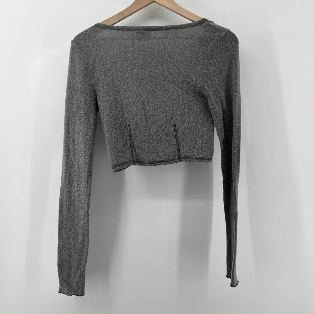 Urban Outfitters Out From Under Women M Claudia Twist Long Sleeve‎ Crop Gray NWT - Image 3