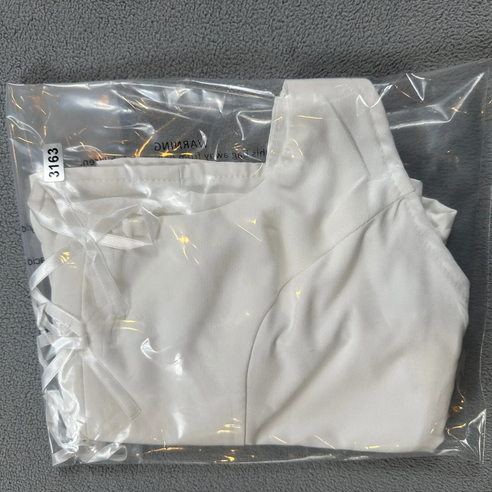 SHEIN Halter Neck Corset Top M White Lace Up Bows Detail Split Hem Satin Feel - Image 7