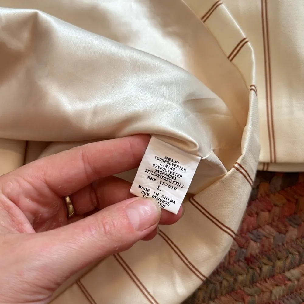 KITTENISH CREAM & BROWN VERTICAL STRIPE TRIPLE BUTTON BLAZER - Image 5