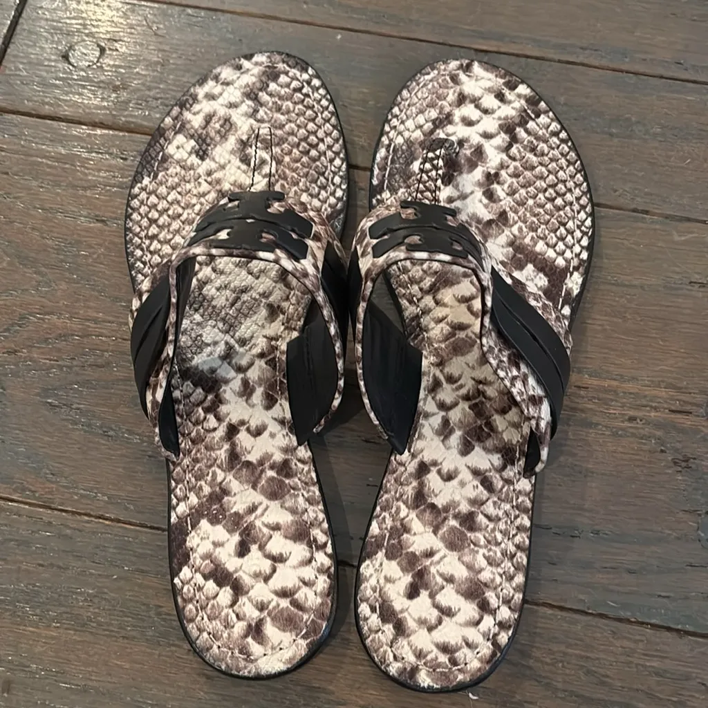 Tory Burch Miller Sandal thong flats snake print size 11 - Image 3