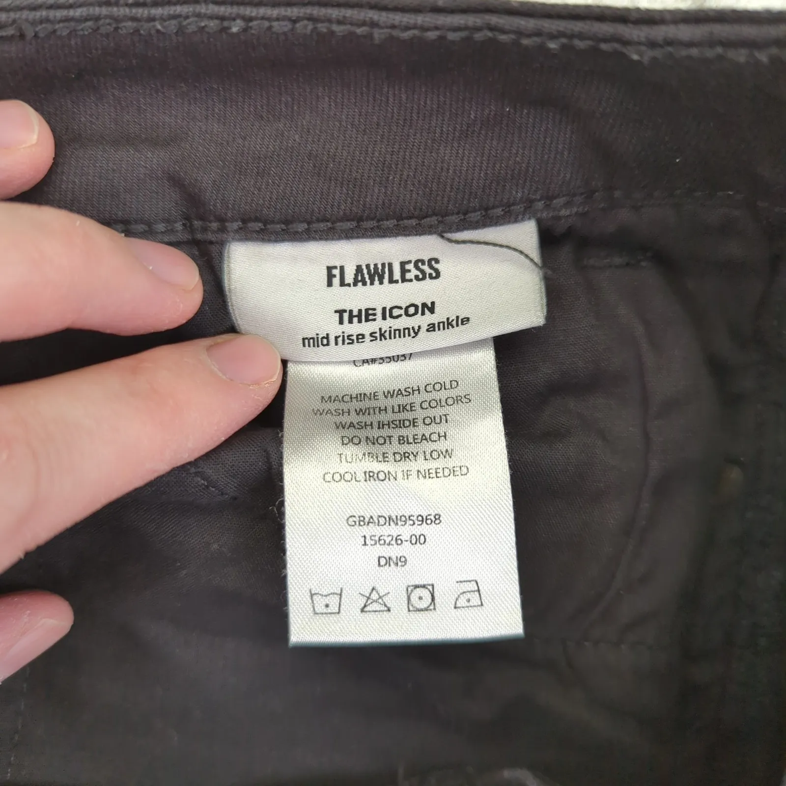 Joe's Jeans The Icon Mid Rise Skinny Ankle Black‎ Distressed Ripped Womens 29 - Image 7