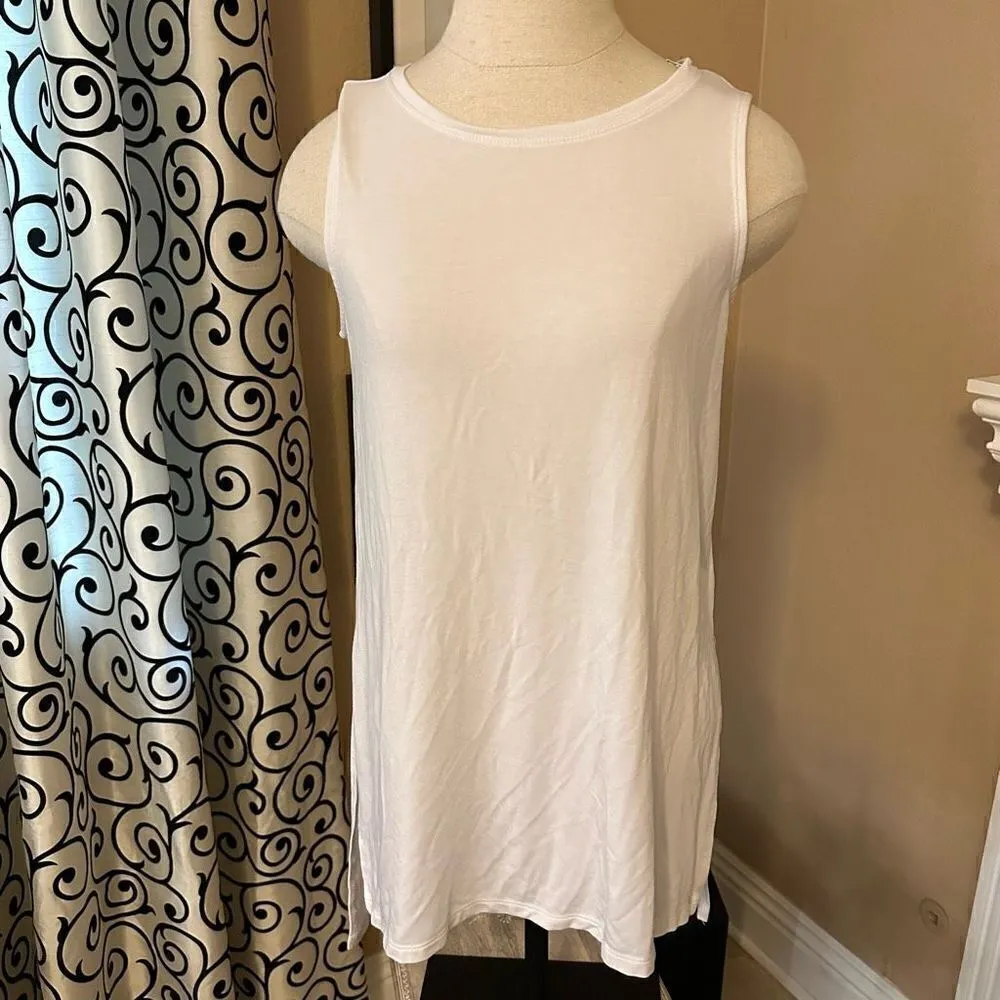 Athleta white tank along side slit xs - Image 2