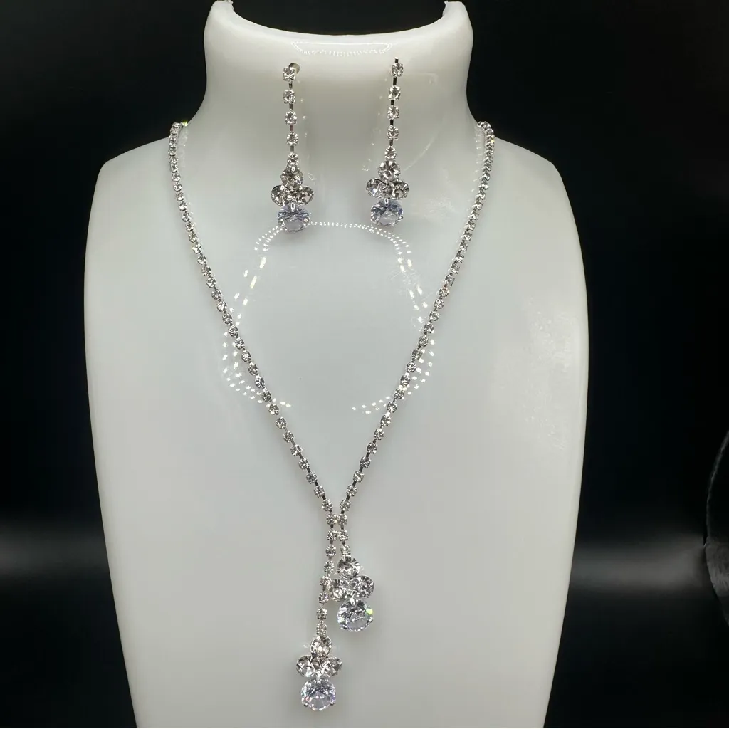 Elegant Silver Jewelry Set with Rhinestone Crystals - Image 5
