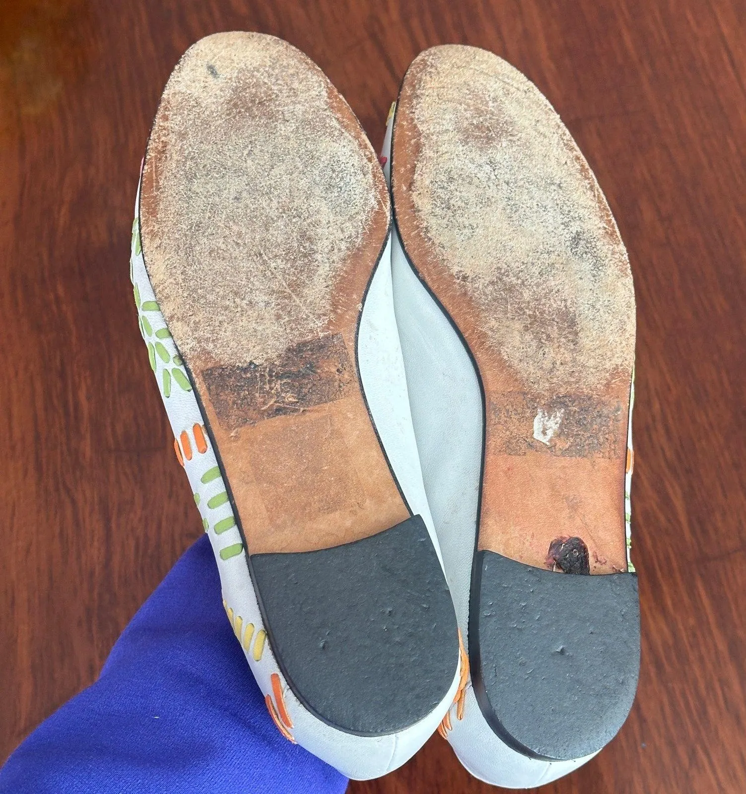 Vintage 80s 37.5 STUART WEITZMAN Multicolor White Western Woven Leather Loafers - Image 8