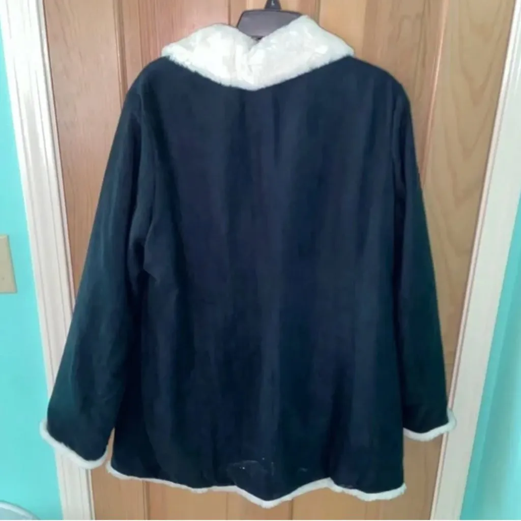 NWOT! Coldwater Creek - Navy Fur Coat - Large - Image 3