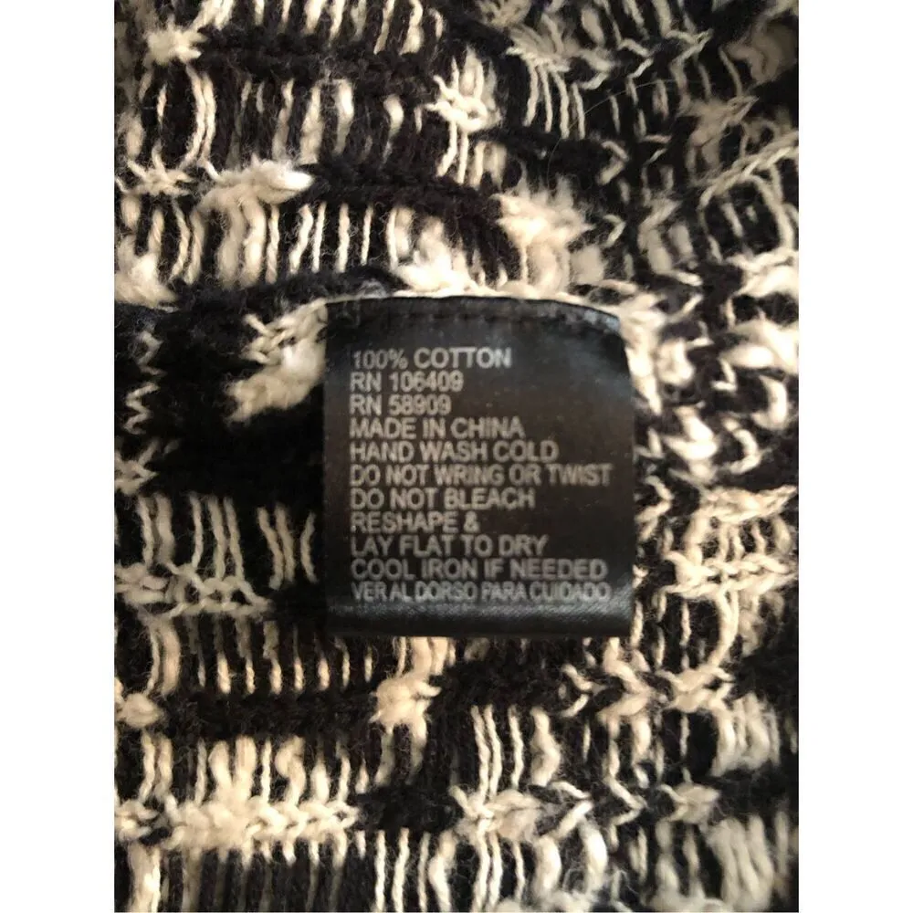 Gianni Bini Black and white southwestern oversized poncho style sweater with fri - Image 12