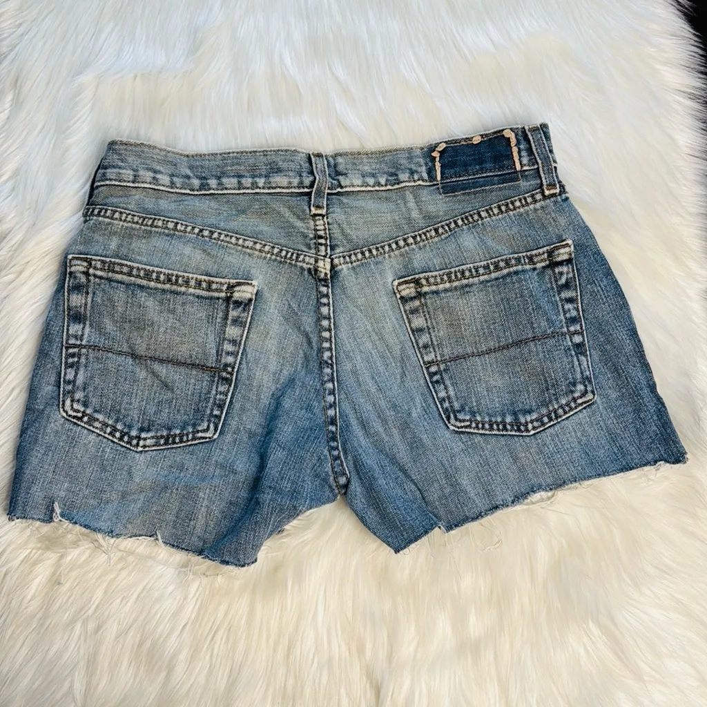 Levi's Signature Straight Faded Denim Cut Offs - Image 5