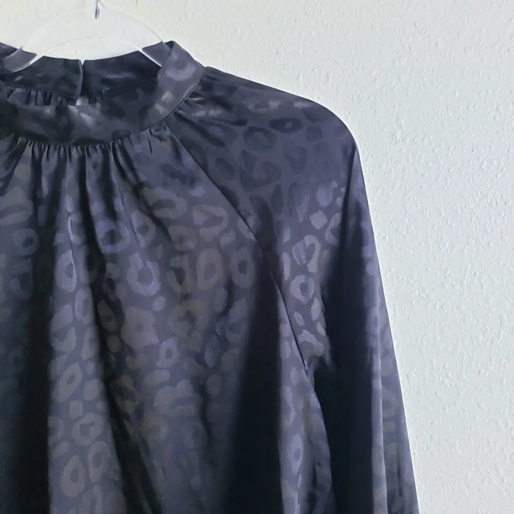 VICI Leopard Long Sleeve Keyhole Blouse - Image 4