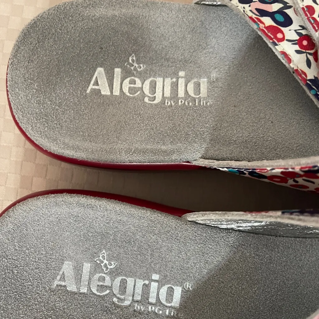 Alegria JAD-779 Julee red while poppy floral slide sandals. Eu. Sz. 41 (US 9). - Image 3