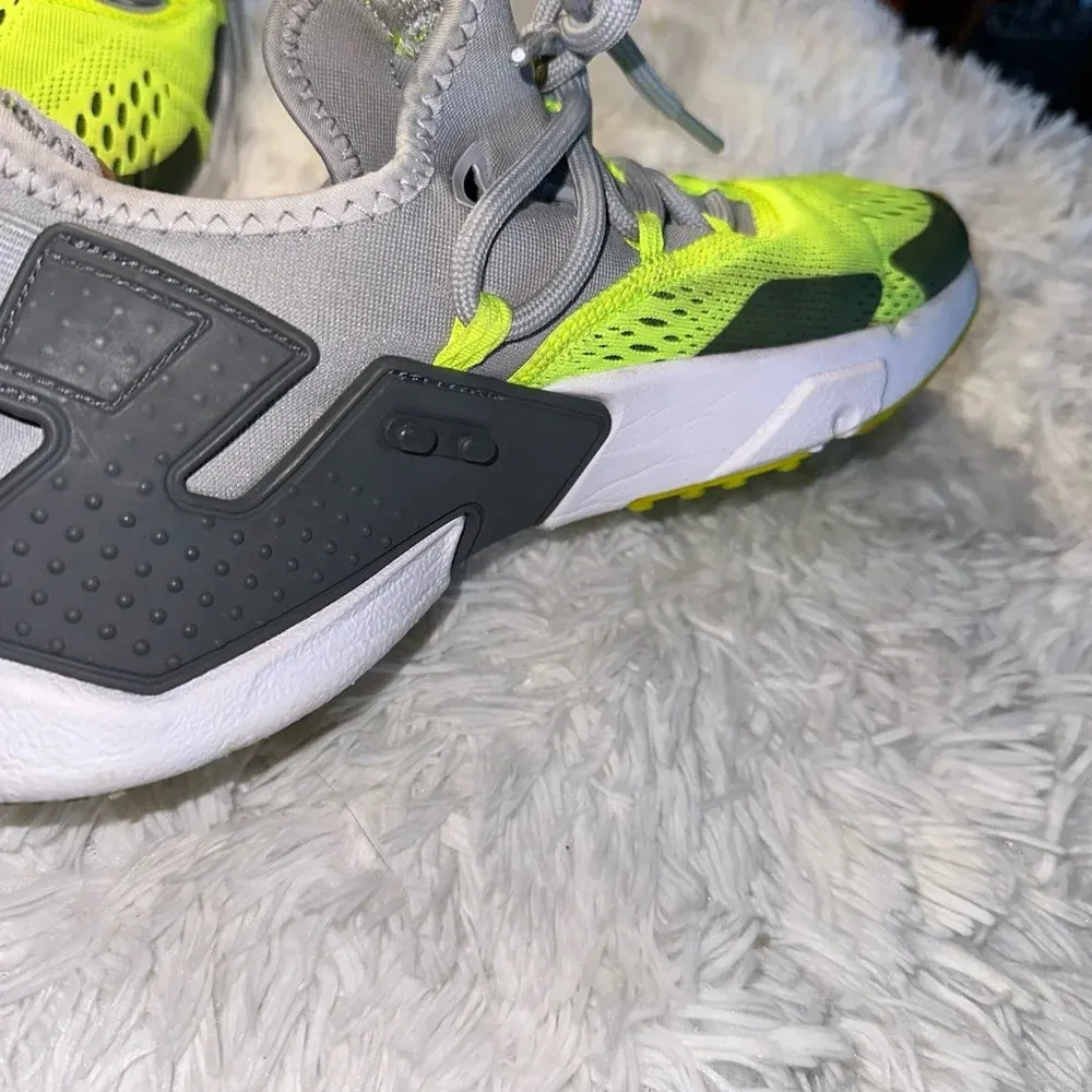 Nike Air Huarache Drift BR Volt Size 9 Men’s - Image 4