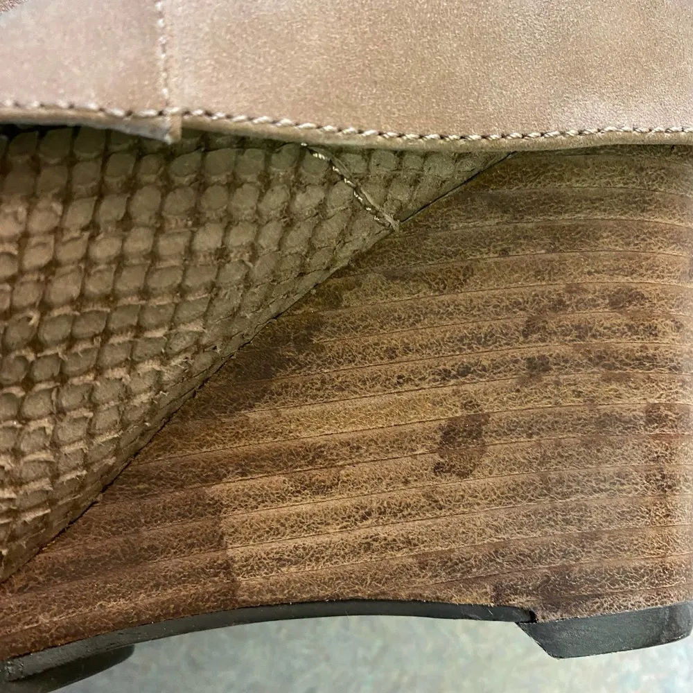 COPY - B Makowsky Ariana Neutral Western Snake Minimalist Hippie Wooden Heel … - Image 4