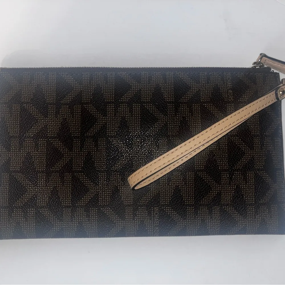 Signature Wristlet (Brown) - Image 10