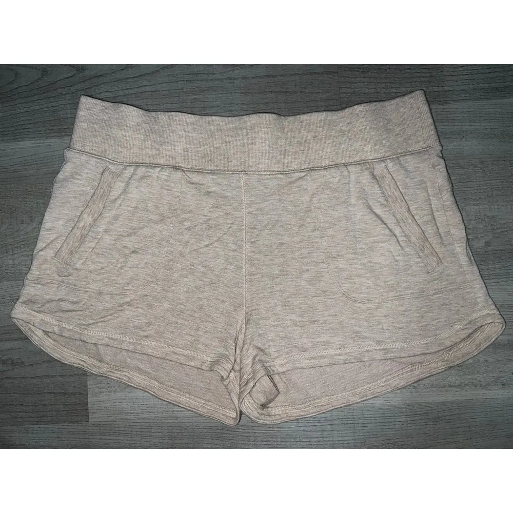 Athleta Restore Shortie Shorts Oatmeal Beige Pink Soft XL - Image 3