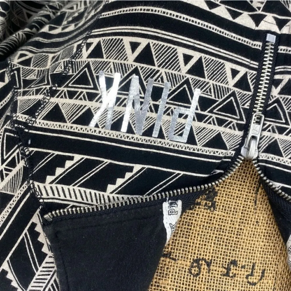Pink by Victoria’s Secret Aztec‎ Quarter Zip Pullover Shirt Black Cream Small - Image 5