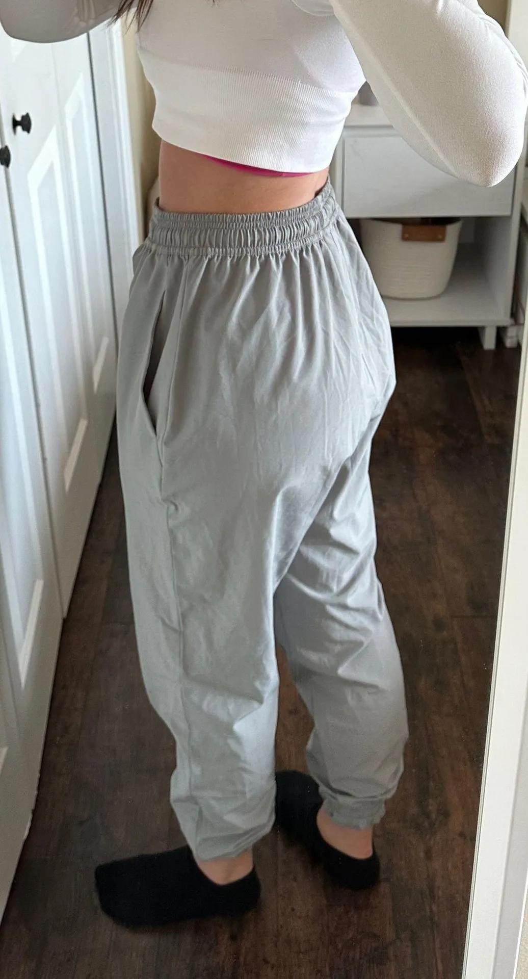 Gymshark Woven Joggers - Image 3