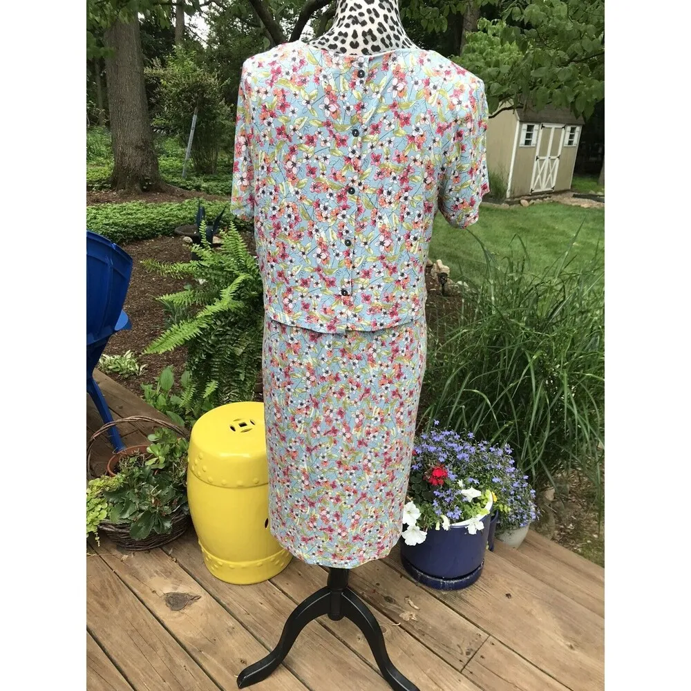 J. Jill Women's Dress Floral Ditsy Size M Stretch Rayon Spandex Short Sleeve EUC - Image 2