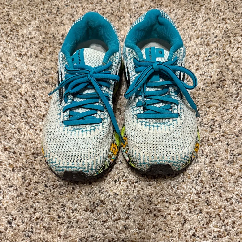 Brooks Women’s Revel 3 Tropical Collection Running Shoes Size 5 Limited Edition - Image 3