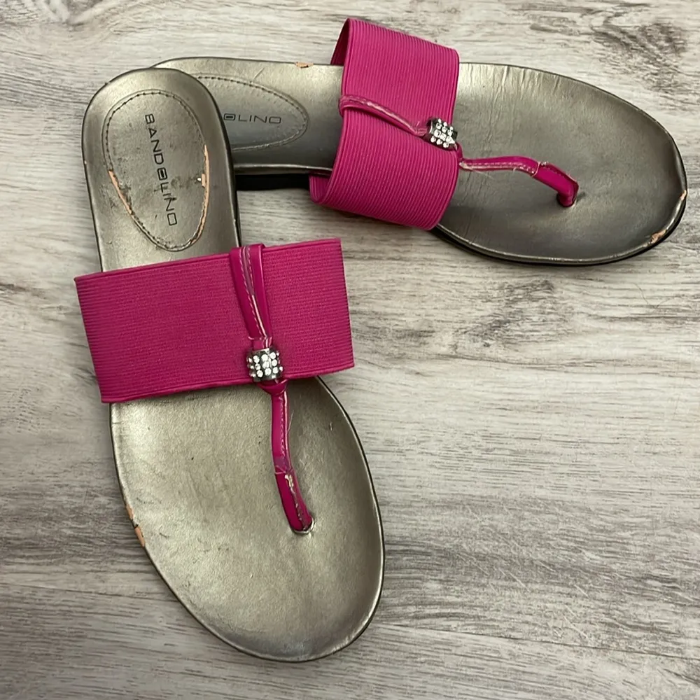 Pot Pink Sandals / Flip Flop Style with Diamond Stud Charm Size 8 - Image 5
