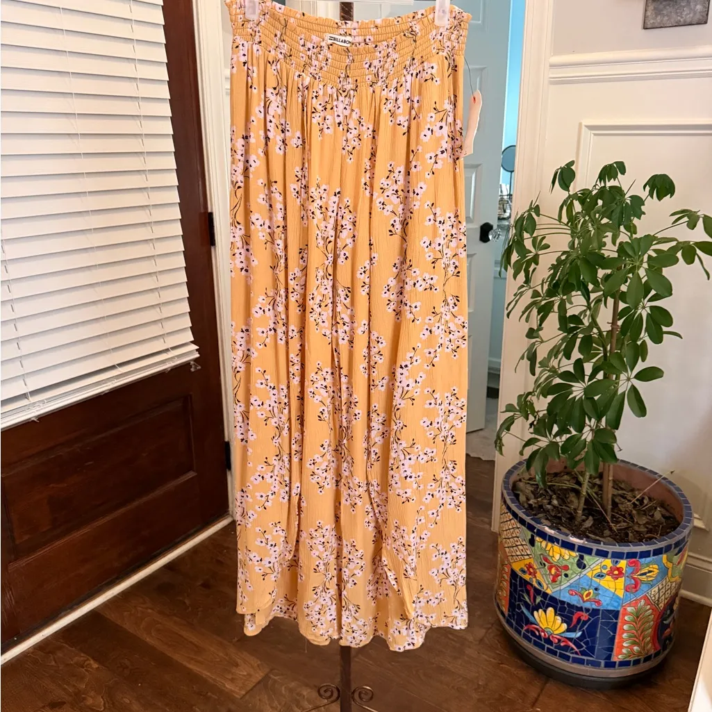 Billabong NWT Floral Yellow Wide-Leg Pants with Faux Wrap on Legs - Image 5